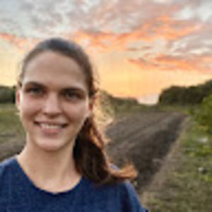 Meet your Posher, Sierra